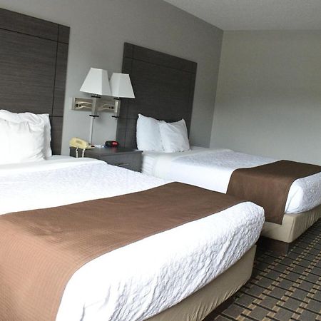 Adams Inn And Suites Екстериор снимка