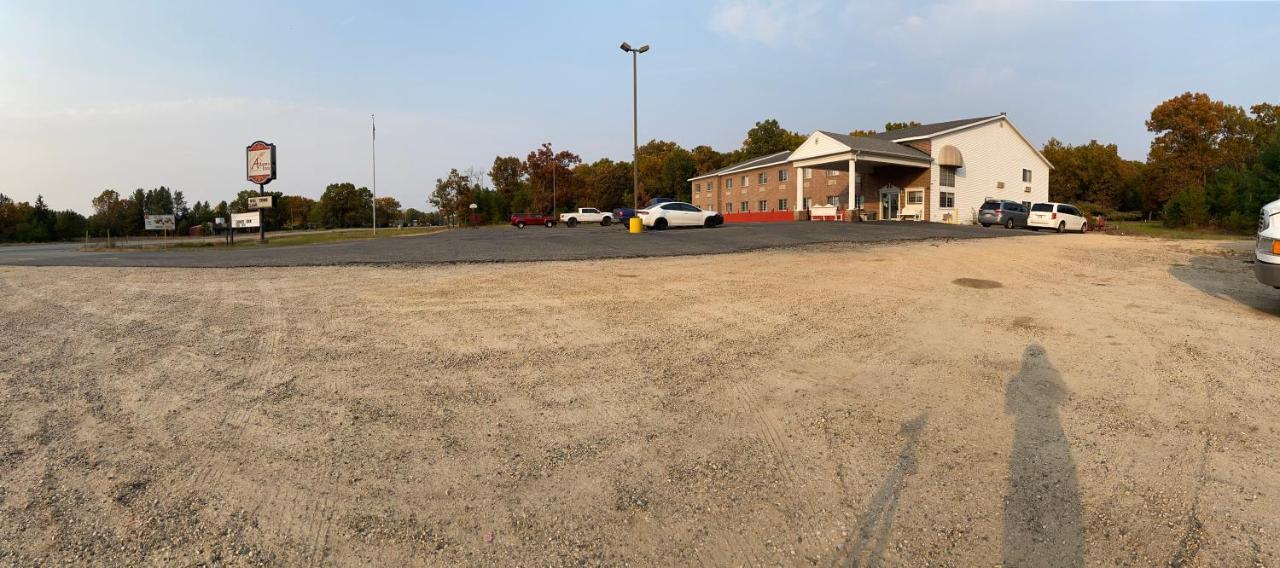Adams Inn And Suites Екстериор снимка