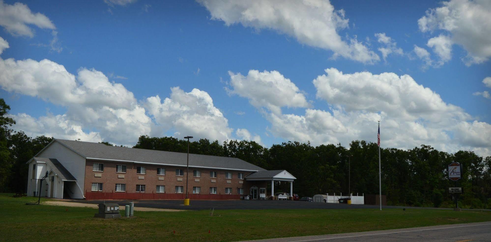 Adams Inn And Suites Екстериор снимка
